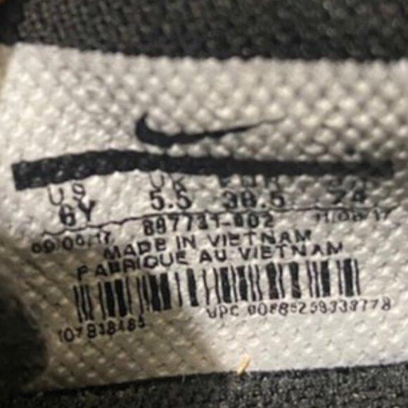 Nike Tiempo Youth Soccer Cleats - Picture 7 of 7